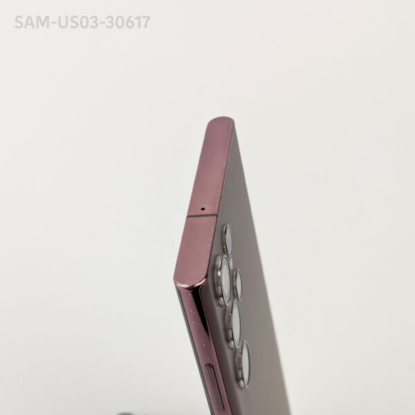 Samsung Galaxy S22 Ultra 128GB Burgundy - Usado 8.9/10 -Pantalla con golpe Leve en esquina superior